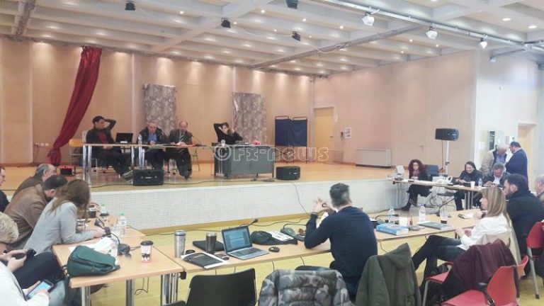Δημοτικό συμβούλιο την Τετάρτη Δημοτικό συμβούλιο την Τετάρτη