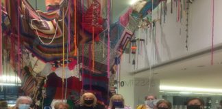 Oι δημιουργίες της ομάδας του Σταθμού για την Άνοια στα κλαδιά του «Δέντρου της Πλατείας» του Δήμου Ηρακλείου Αττικής