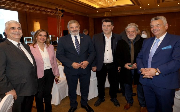 Παρουσία και του Δημάρχου Νέας Φιλαδελφείας / Χαλκηδόνας Γιάννη Βούρου η εκδήλωση κοπής της πρωτοχρονιάτικης πίτας της Παναττικής Ομοσπονδίας Πωλητών Λαϊκών Αγορών Παρουσία και του Δημάρχου Νέας Φιλαδελφείας / Χαλκηδόνας Γιάννη Βούρου η εκδήλωση κοπής της πρωτοχρονιάτικης πίτας της Παναττικής Ομοσπονδίας Πωλητών Λαϊκών Αγορών