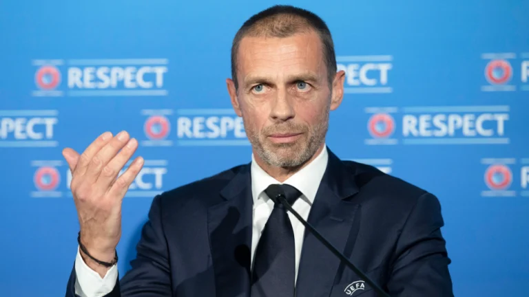 Πρόεδρος UEFA: «Η Ντιναμό δεν είχε σχέση με τα επεισόδια στη Νέα Φιλαδέλφεια και θα ήταν άδικο να αποκλειστεί» Πρόεδρος UEFA: «Η Ντιναμό δεν είχε σχέση με τα επεισόδια στη Νέα Φιλαδέλφεια και θα ήταν άδικο να αποκλειστεί»