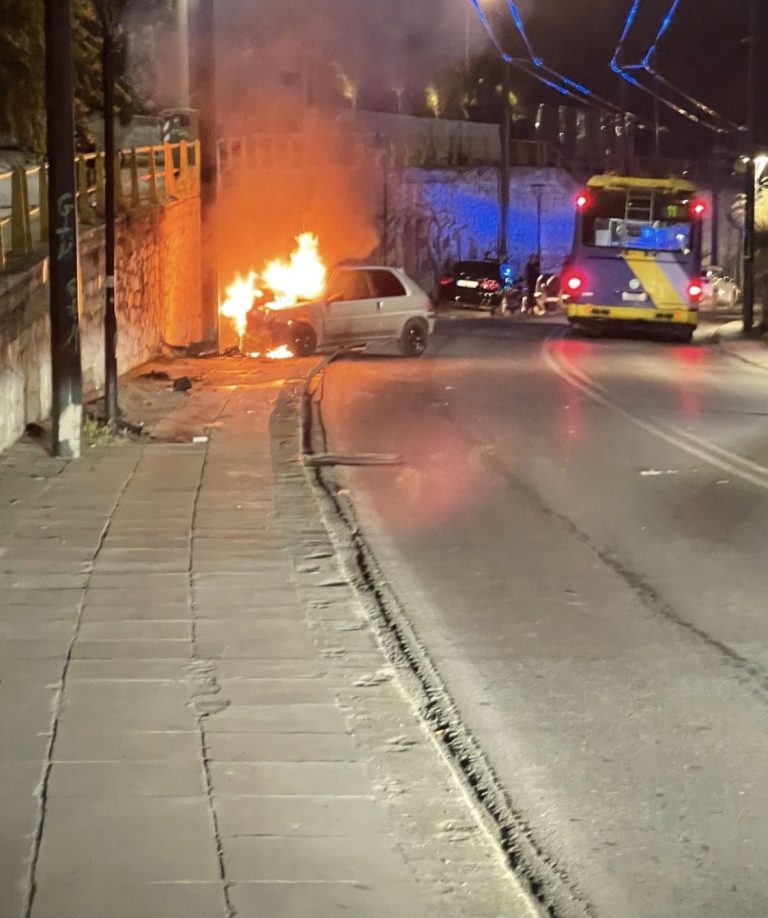 Σοκαριστικό τροχαίο στην οδό Πίνδου