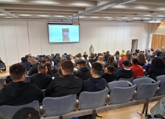 Παγκόσμια Ημέρα Ατόμων με Αναπηρία: Δράση ευαισθητοποίησης στο 2ο ΕΠΑΛ Νέας Φιλαδέλφειας