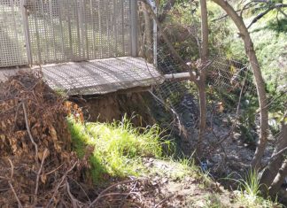 Καταρρέουν τα πρανή του ρέματος Γιαμπουρλά – Αυτοψία Τζέλη και σοβαρές προειδοποιήσεις για τον κίνδυνο