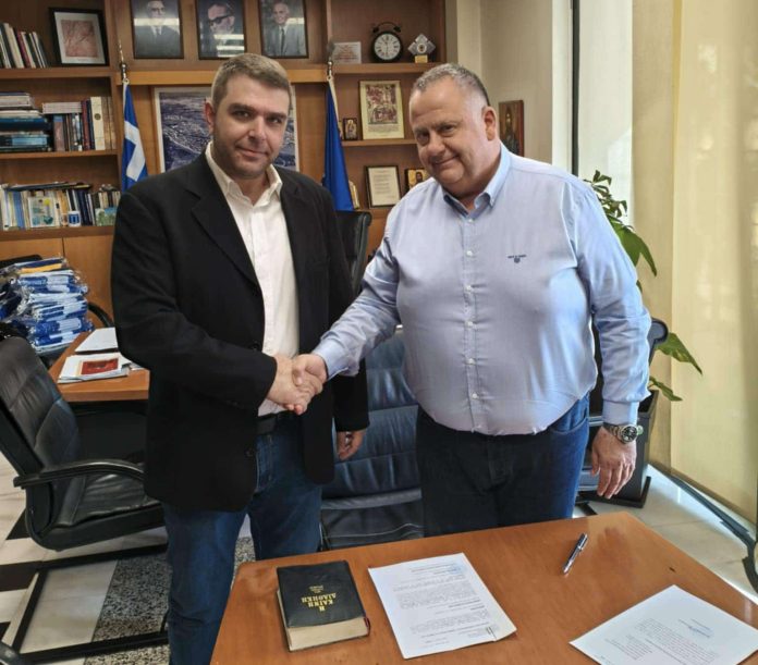 alt= Ορκίστηκε ο νέος δημοτικός σύμβουλος Νέας Φιλαδέλφειας Σωτήρης Κοσκολέτος