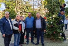 Η πόλη στολίζεται από τα παιδιά της: Το 7ο Δημοτικό Νέας Φιλαδέλφειας φωτίζει τη Νησίδα