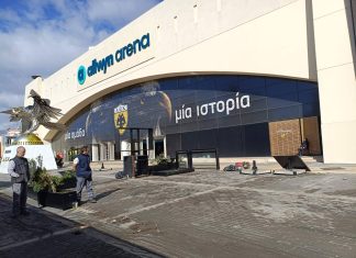 Νέα Φιλαδέλφεια: Τέλος σε παράνομο εξοπλισμό στην πλατεία του αετού – Παρέμβαση του Δήμου