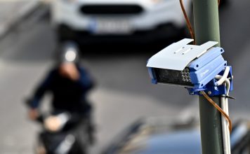 AI κλήσεις σε οδηγούς: Πότε ξεκινά η αποστολή προστίμων για λεωφορειολωρίδες στην Αττική