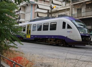 Διακοπή σιδηροδρομικής κυκλοφορίας Αθήνα – Άγιοι Ανάργυροι λόγω φωτιάς