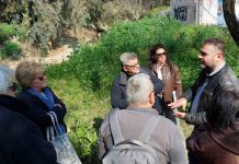 ΚΚΕ: Περιοδεία στους Απομάχους – Στο «κόκκινο» η αγωνία για τα αντιπλημμυρικά του Κηφισού