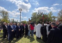 Αποκαθήλωση του Κυρίου στη Νέα Φιλαδέλφεια: Δείτε φωτογραφίες από τη συγκλονιστική τελετή στο Άλσος