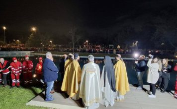 Επιτάφιος Θρήνος στη Νέα Φιλαδέλφεια: Δείτε φωτογραφίες από τη συγκινητική συνάντηση Επιταφίων