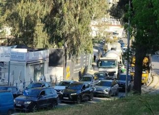 Νέα Φιλαδέλφεια – Κόκκινος Μύλος: Κυκλοφοριακό χάος μετά από νέα ρύθμιση στη Λεωφόρο Φιλαδελφείας