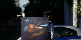 Νέα Φιλαδέλφεια: Τι απαντά η μητέρα του 25χρονου για την επίθεση στον ανήλικο με αυτισμό