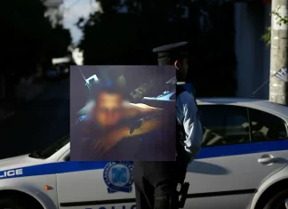 Νέα Φιλαδέλφεια: Τι απαντά η μητέρα του 25χρονου για την επίθεση στον ανήλικο με αυτισμό