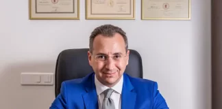Βουβωνοκήλη: Συμπτώματα, Αιτίες και Θεραπεία Βουβωνοκήλη: Συμπτώματα, Αιτίες και Θεραπεία