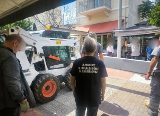 Νέα Φιλαδέλφεια: Νέα επιχείρηση στον πεζόδρομο της Σάρδεων – Δείτε τι απομακρύνθηκε Νέα Φιλαδέλφεια: Νέα επιχείρηση στον πεζόδρομο της Σάρδεων – Δείτε τι απομακρύνθηκε