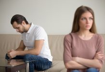 Διαζύγιο με αντιδικία ή συναινετικό: Ποια διαδικασία με συμφέρει; Διαζύγιο με αντιδικία ή συναινετικό: Ποια διαδικασία με συμφέρει;