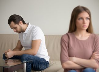 Διαζύγιο με αντιδικία ή συναινετικό: Ποια διαδικασία με συμφέρει; Διαζύγιο με αντιδικία ή συναινετικό: Ποια διαδικασία με συμφέρει;