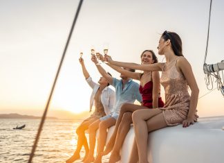 Οι πιο όμορφες καλοκαιρινές ημέρες ξεκινούν στη θάλασσα: Γιατί να επιλέξετε μονοήμερη κρουαζιέρα στην Αθήνα Οι πιο όμορφες καλοκαιρινές ημέρες ξεκινούν στη θάλασσα: Γιατί να επιλέξετε μονοήμερη κρουαζιέρα στην Αθήνα