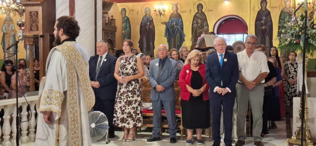 Με λαμπρότητα η Κοίμηση της Θεοτόκου στη Νέα Φιλαδέλφεια – Δείτε εικόνες από τον εορτασμό