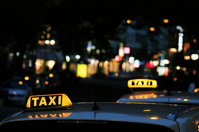 Νέα Ιωνία: Εφιαλτική επίθεση σε 54χρονη οδηγό ταξί
